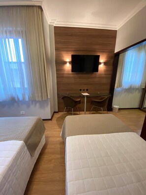 Minibar, cunas gratuitas, wifi gratis y ropa de cama 