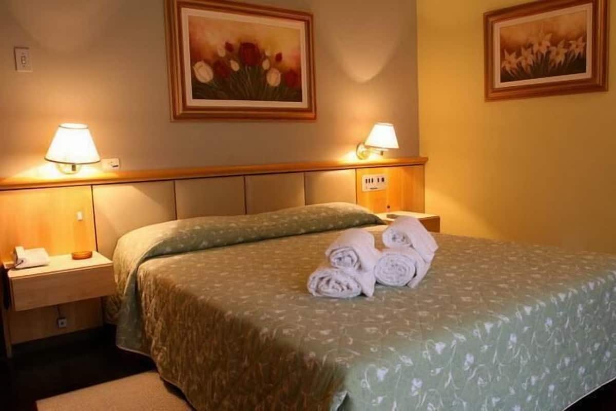 Minibar, free cots/infant beds, free WiFi, bed sheets
