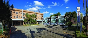 Property entrance - Lira Hotel (Curitiba)