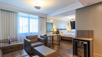 1 bedroom, premium bedding, pillowtop beds, minibar