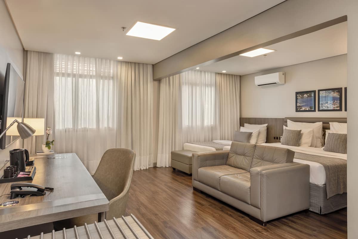 Literie de qualité supérieure, surmatelas, minibar