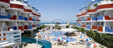 Piscina interna, piscina externa