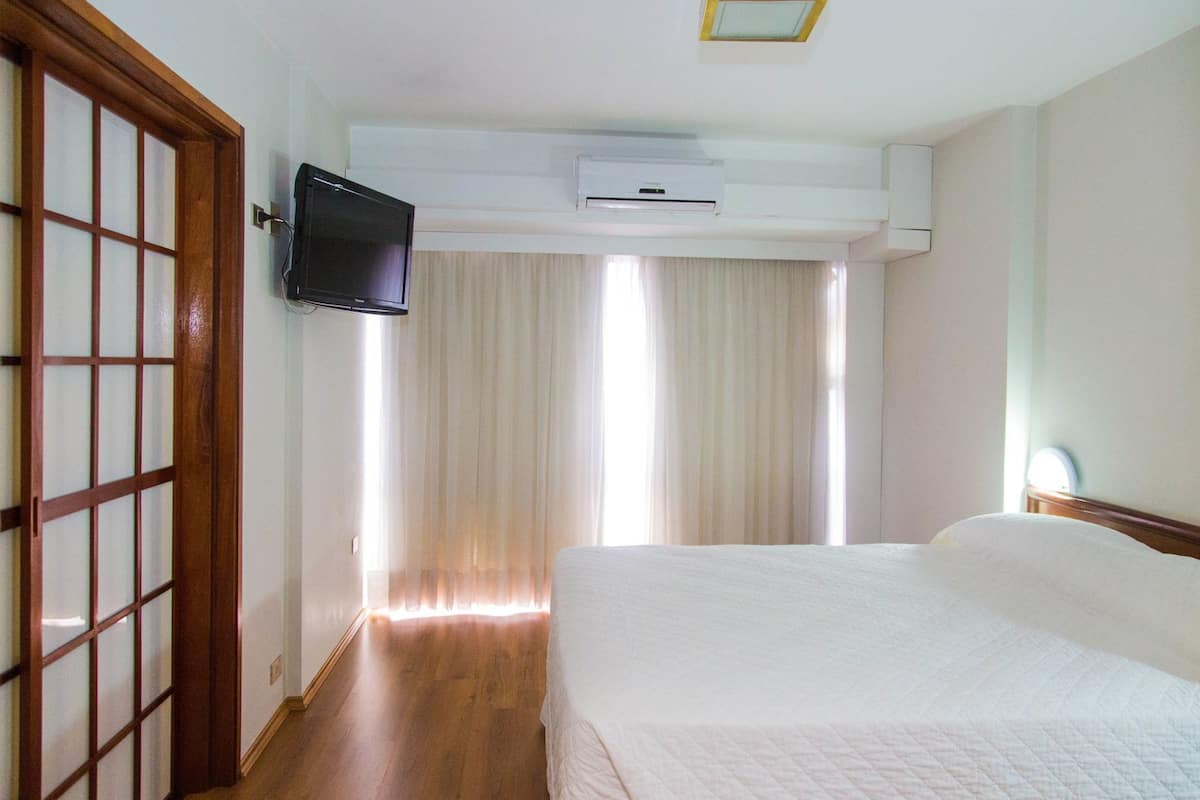 Minibar, Zimmersafe, Schreibtisch, schallisolierte Zimmer