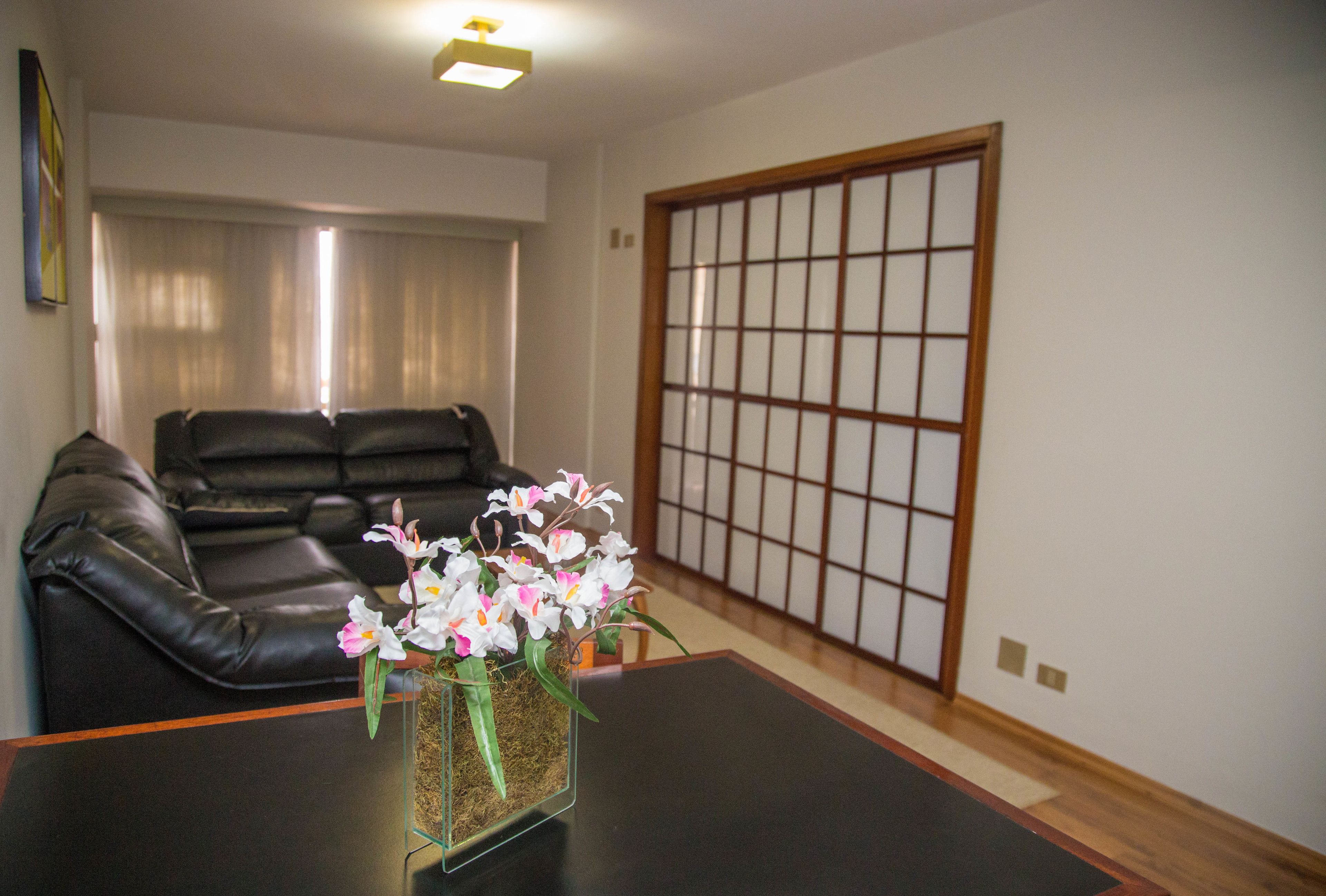 luxury suite, jetted tub | minibar, in-room safe, desk, soundproofing