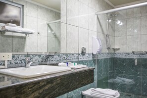 Shower, towels