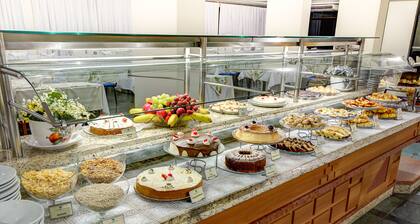 Foz Presidente Economic Hotel