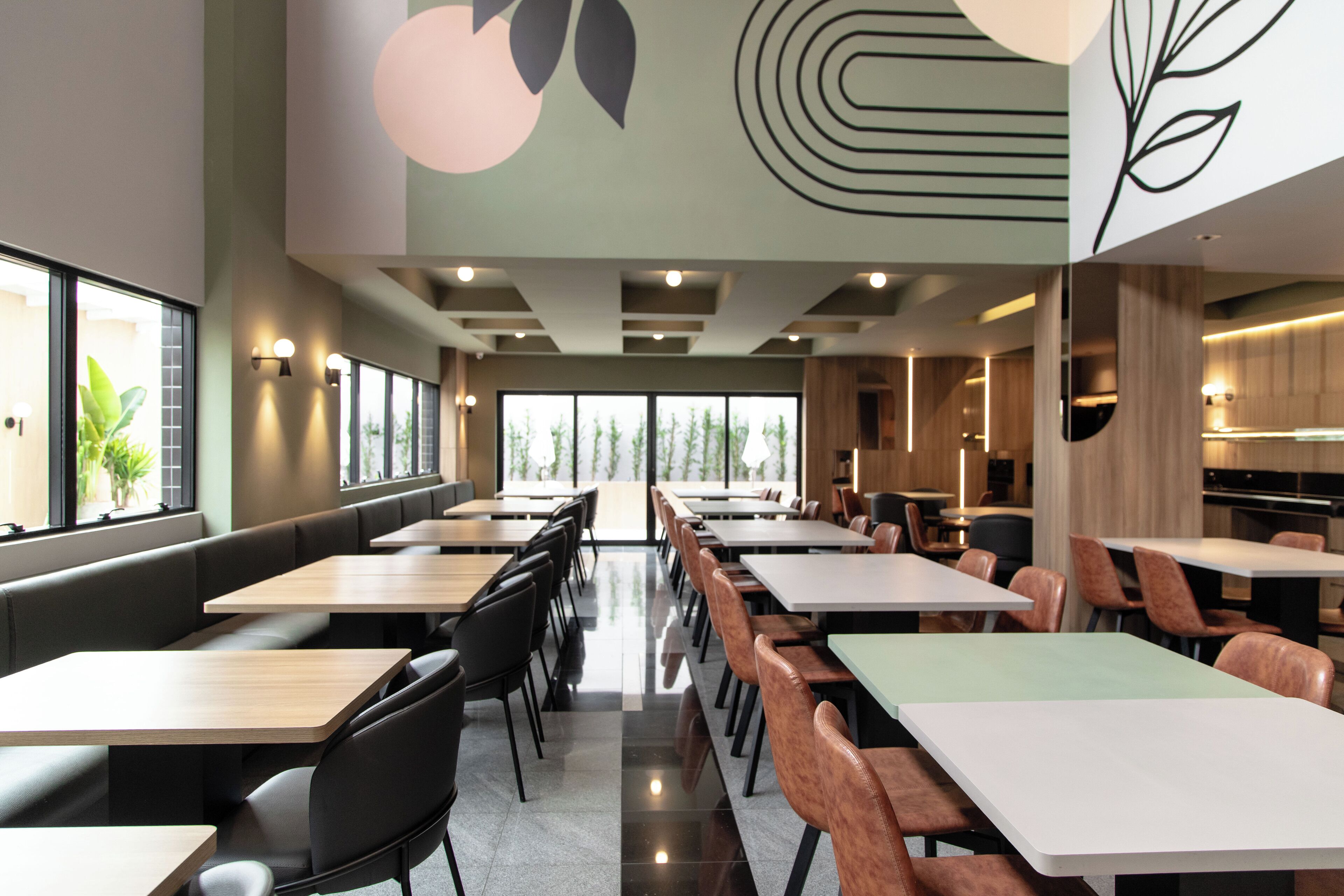 breakfast, lunch and dinner served