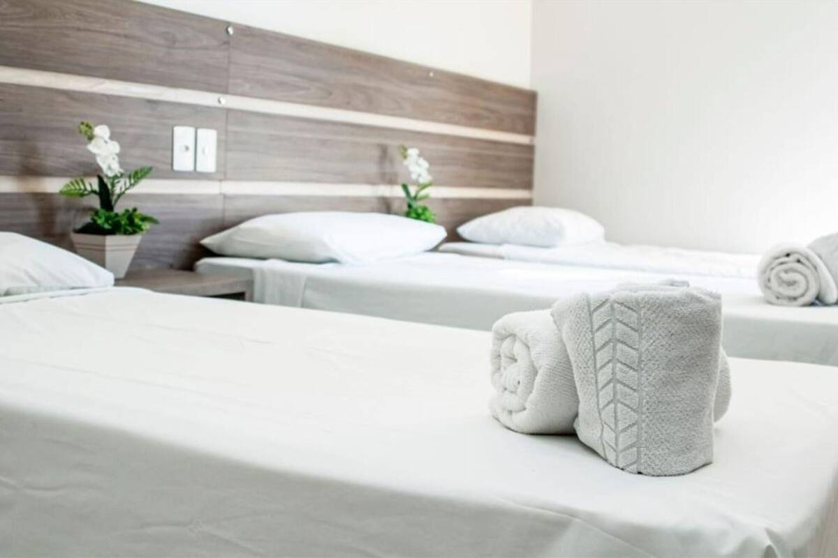Premium bedding, free cribs/infant beds, bed sheets