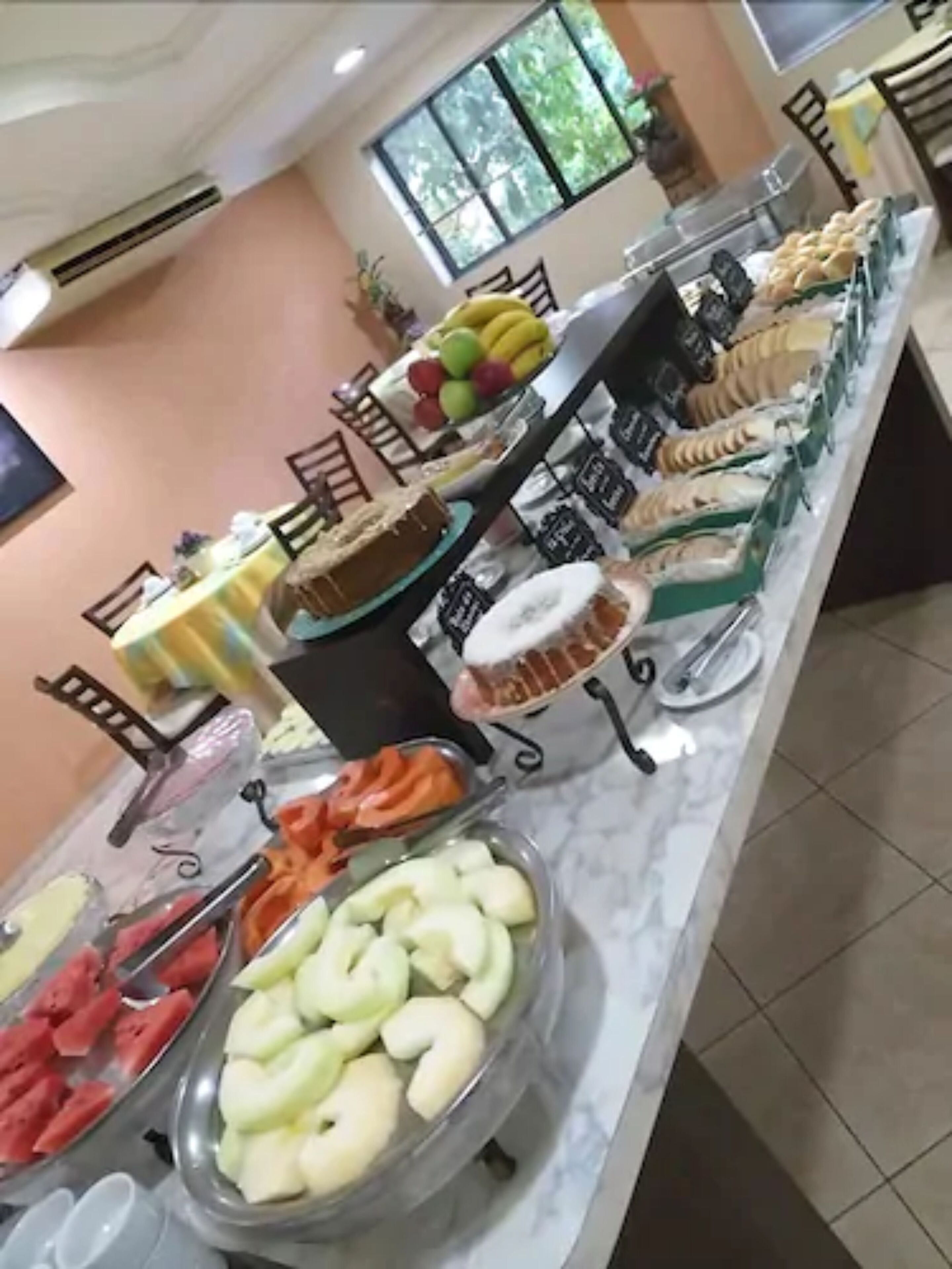 breakfast buffet