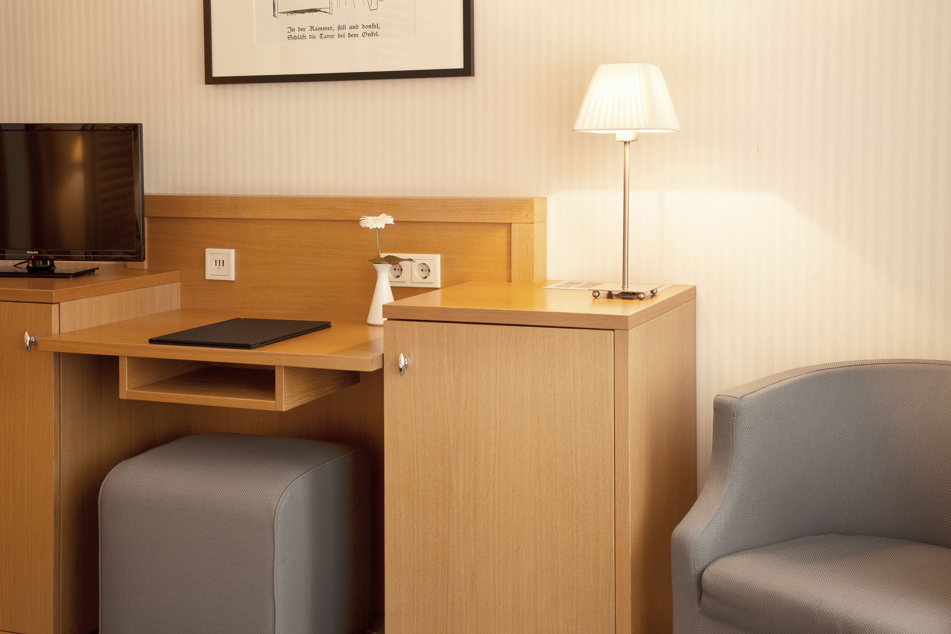 in-room safe, desk, laptop workspace, free wifi