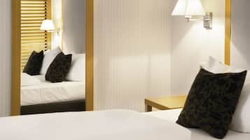 In-room safe, desk, laptop workspace, free WiFi