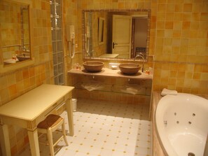 Bathroom - Hôtel Oméga (Valbonne)