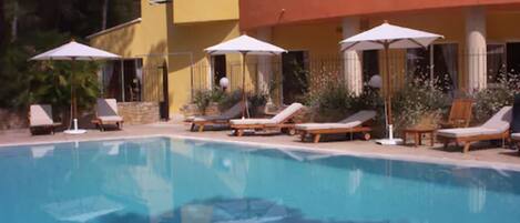 Seasonal outdoor pool