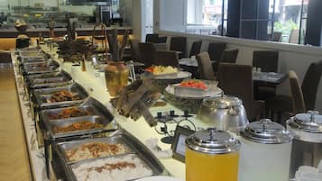 Daily continental breakfast (MYR 23 per person)