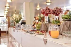 Gratis morgenmadsbuffet hver dag