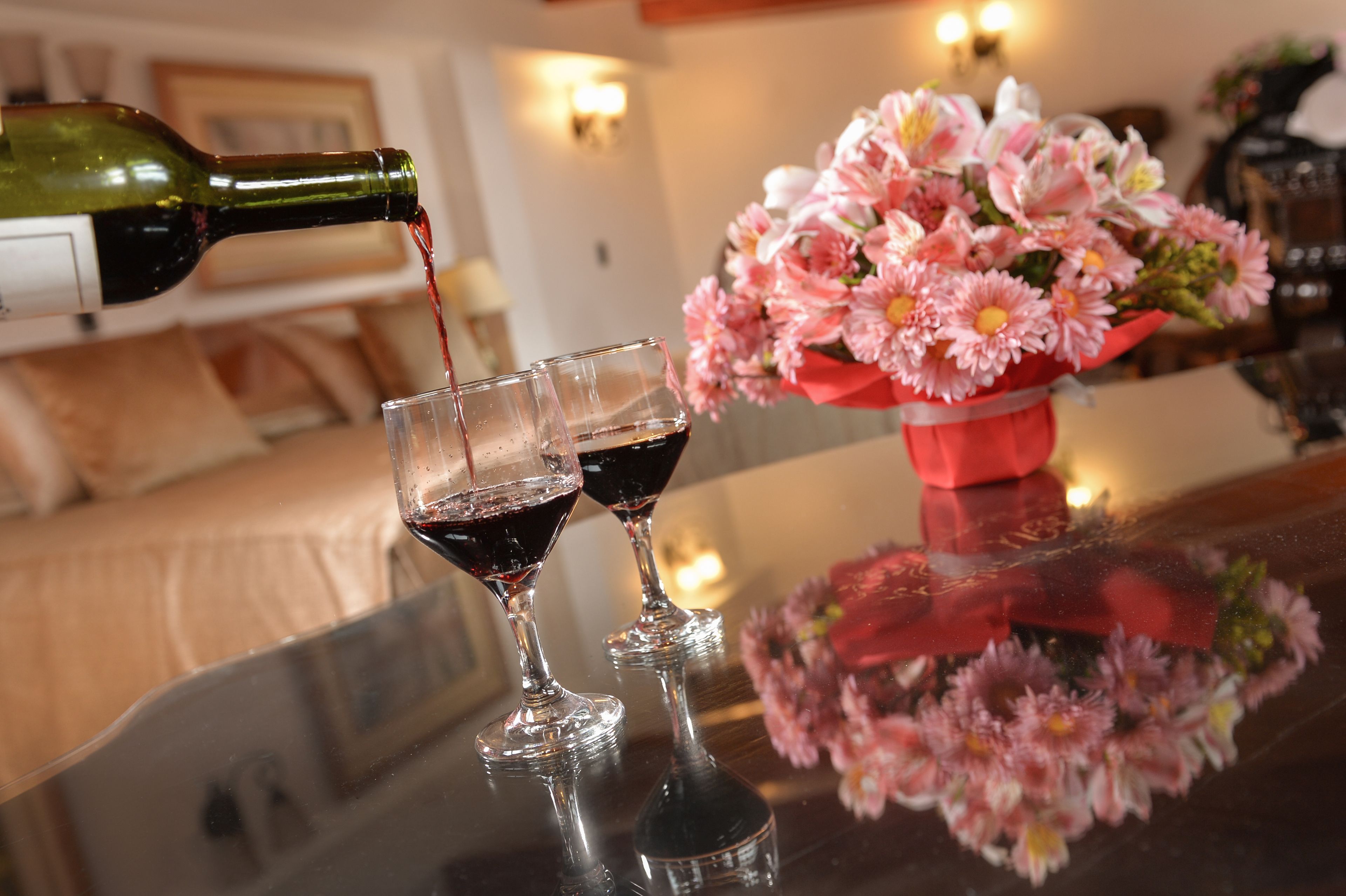 standard double or twin room | in-room dining