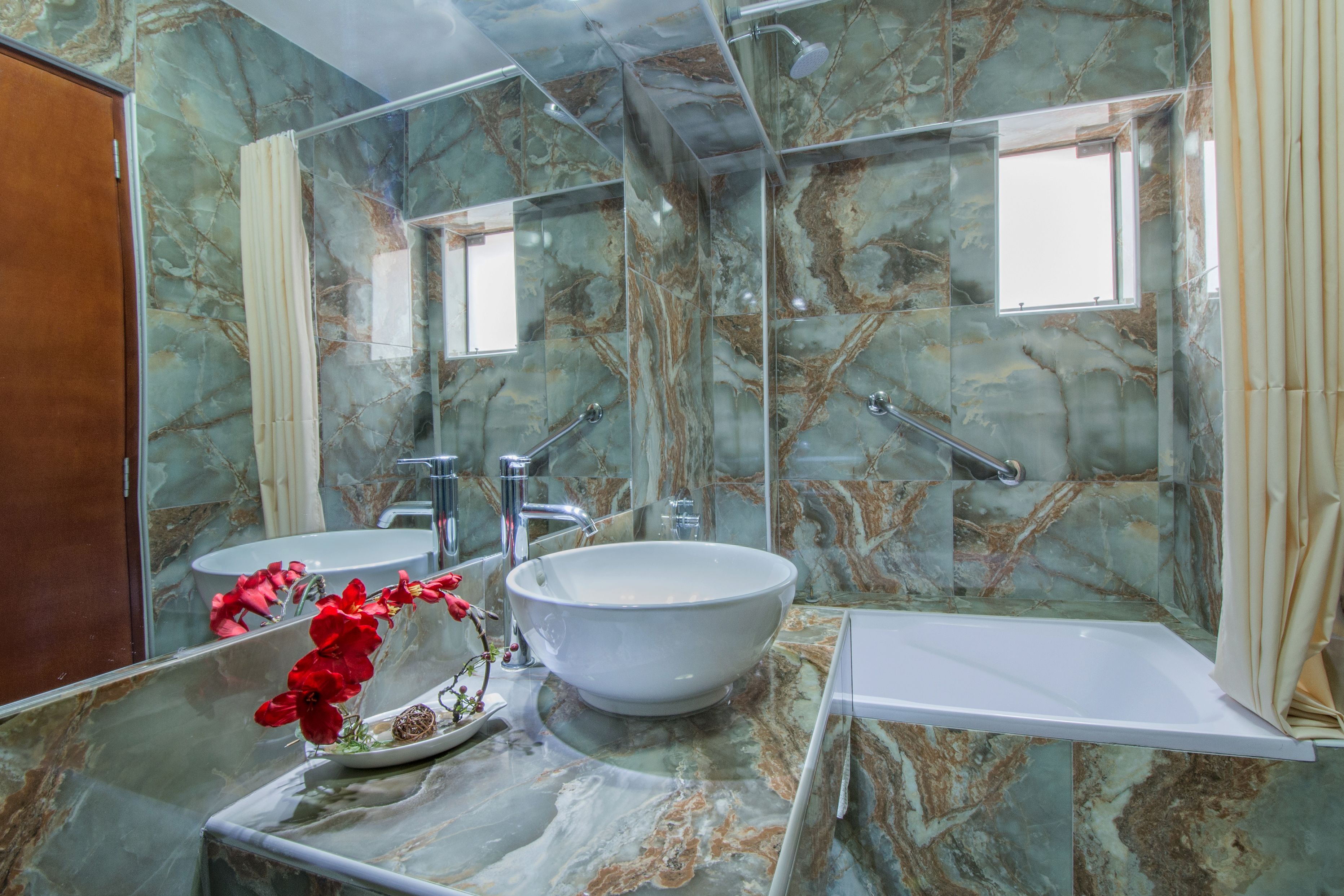 comfort single room, 1 large single bed | bathroom | hair dryer, towels