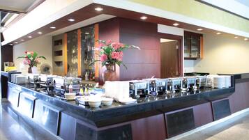 Daily buffet breakfast (THB 250 per person)