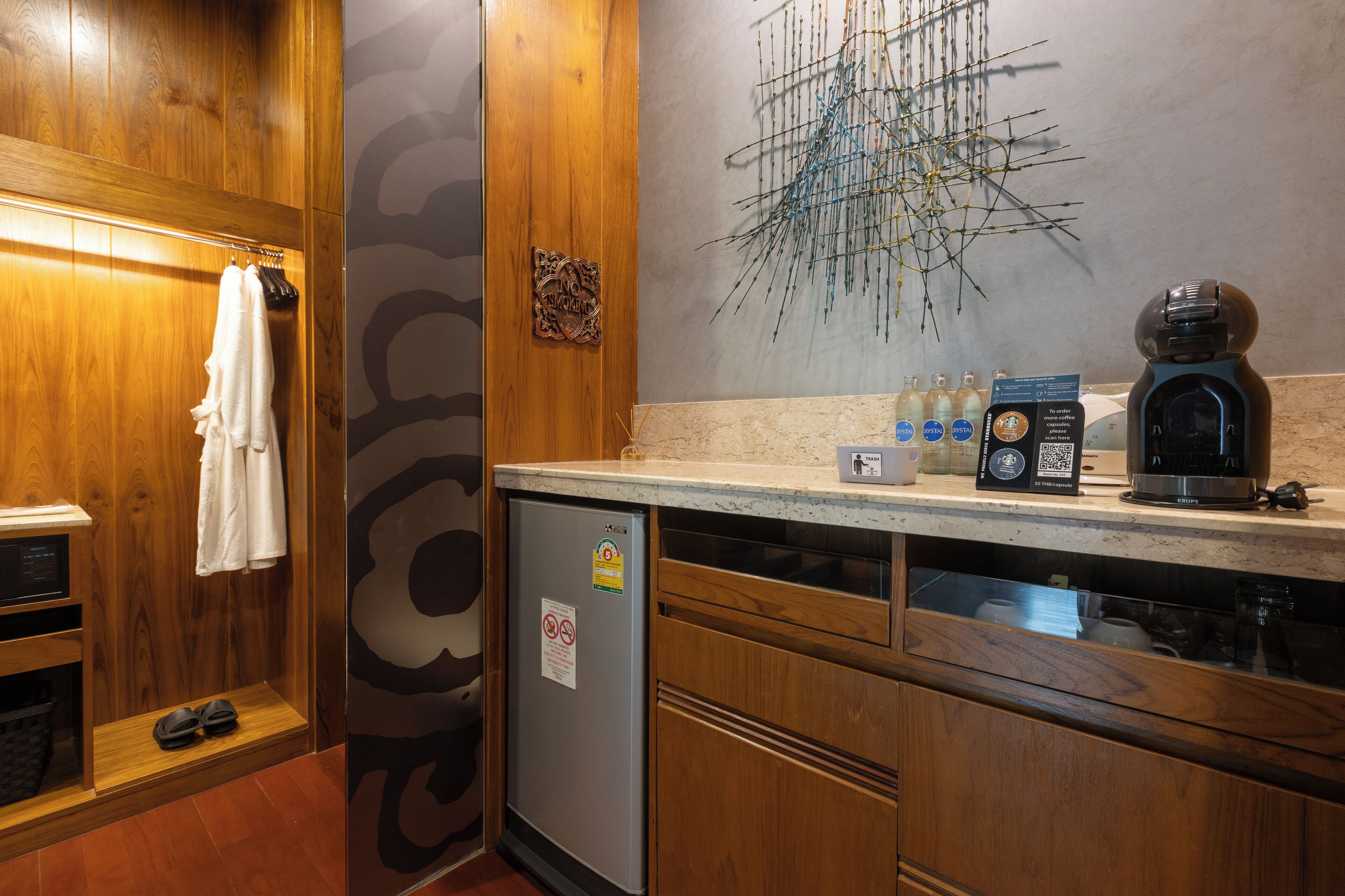 cabana suite pool access | 1 bedroom, in-room safe, individually decorated, laptop workspace