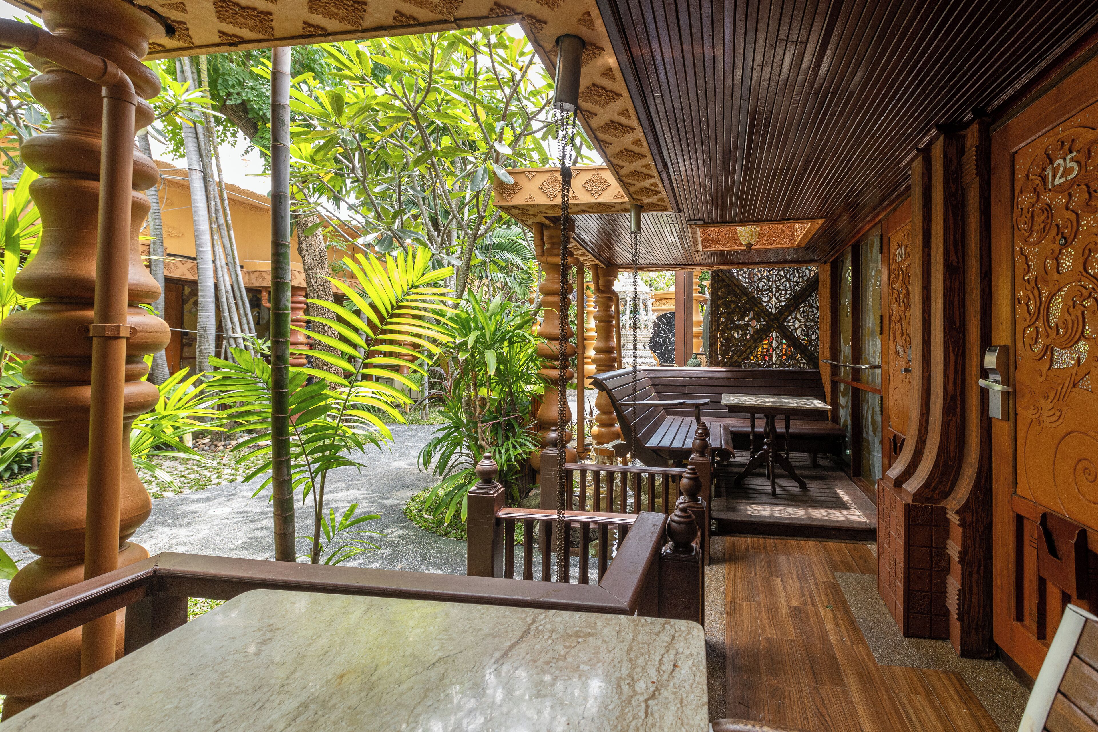 deluxe room, 1 bedroom, garden area | 1 bedroom, in-room safe, individually decorated, laptop workspace