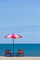 Ubicación a pie de playa, sombrillas y toallas de playa