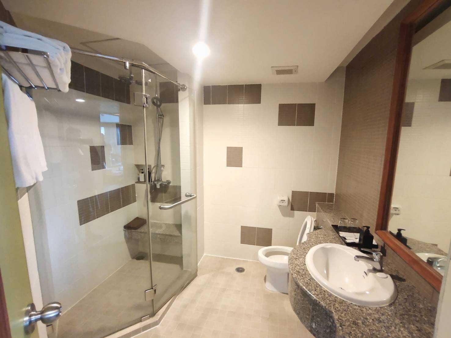 Photo - Long Beach Cha-Am Hotel