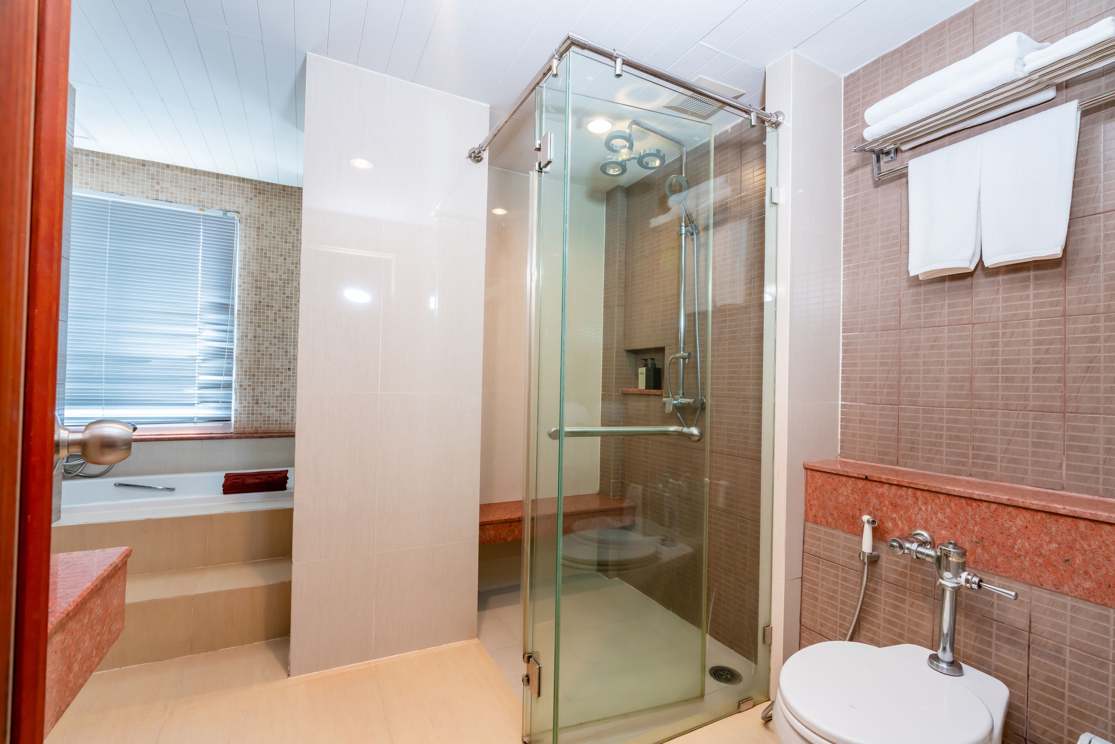 Photo - Long Beach Cha-Am Hotel