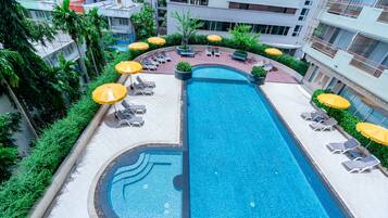 2 outdoor pools, pool umbrellas, sun loungers