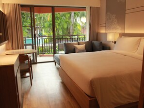 Terrace/patio - Courtyard by Marriott Phuket, Patong Beach Resort (Patong)