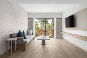 Down comforters, in-room safe, individually decorated - Courtyard by Marriott Phuket, Patong Beach Resort (Patong)