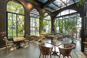 Cafe - Baan Laimai Beach Resort & Spa (Patong)