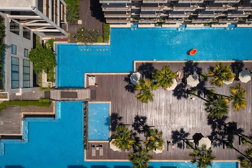 Baan Laimai Beach Resort & Spa