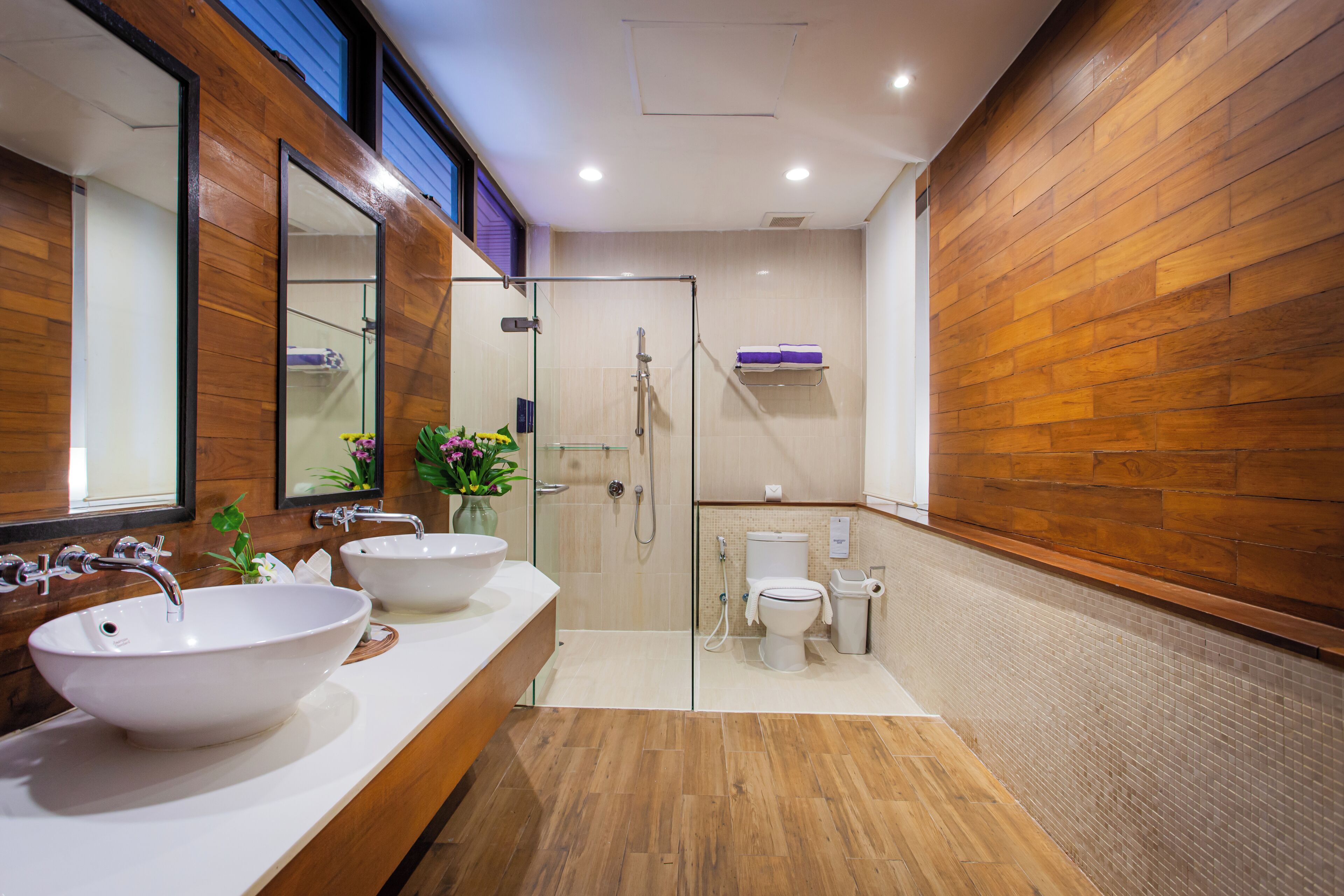 deluxe pavilion room | bathroom | shower, free toiletries, hair dryer, slippers