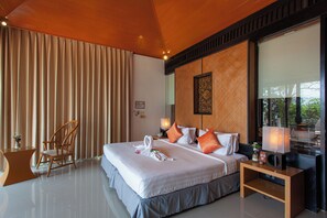 Minibar, safe på rommet, blendingsgardiner og wi-fi (inkludert)