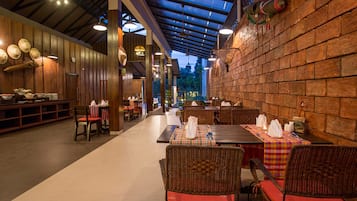 Desayuno buffet incluido todos los días