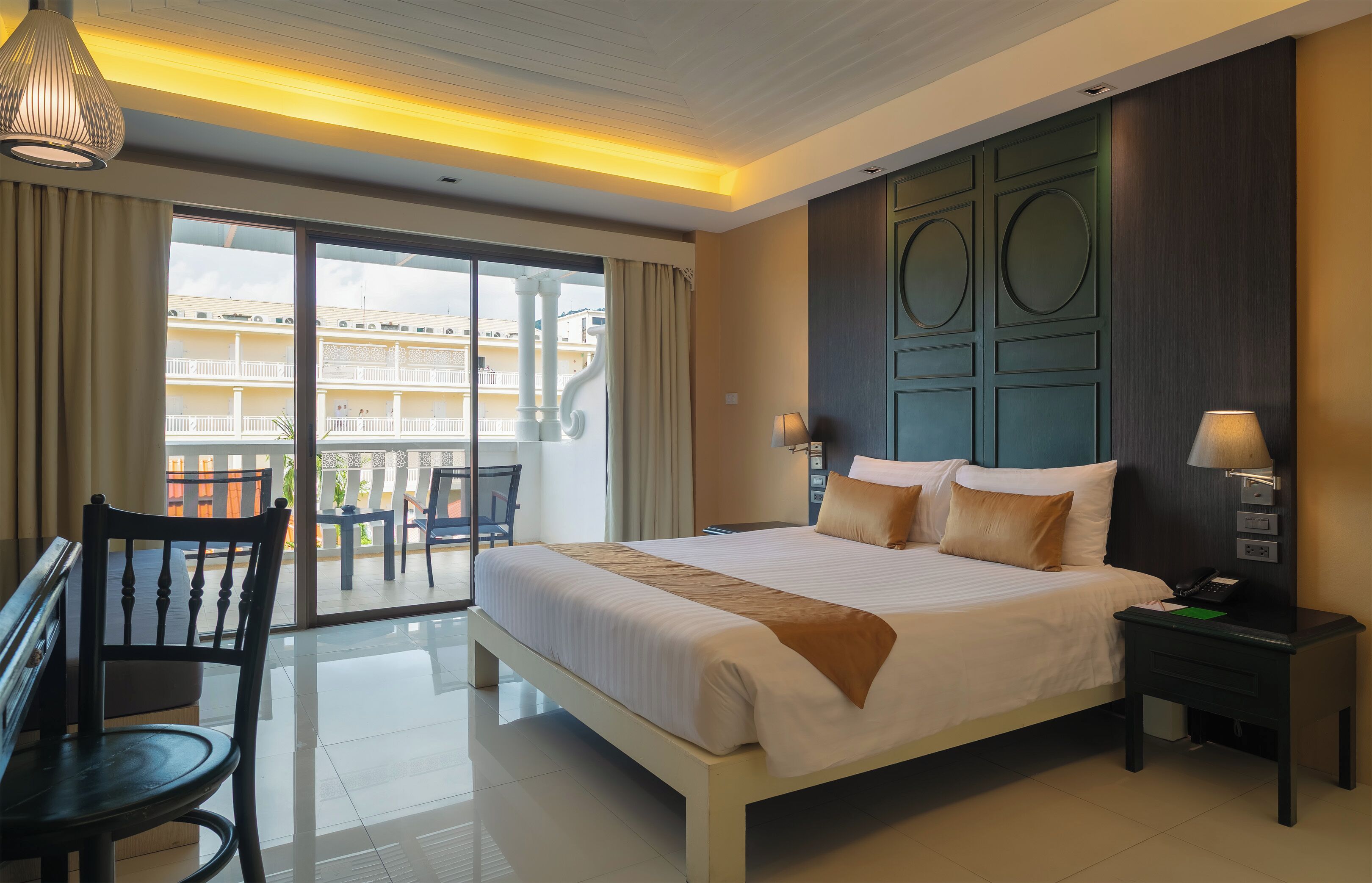 Deluxe Sino Room with Balcony