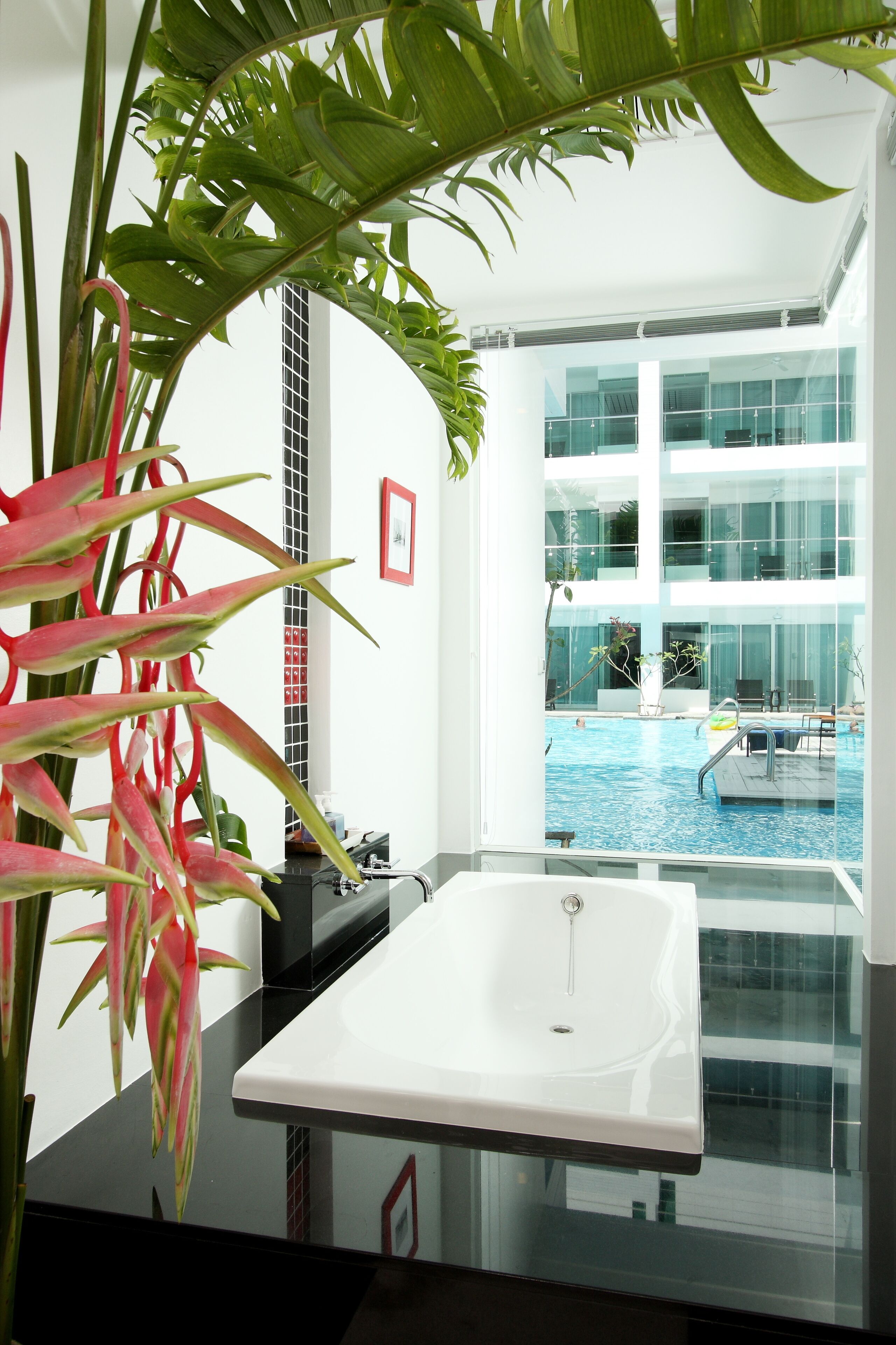 Bathroom | Free toiletries, hair dryer, bathrobes, slippers