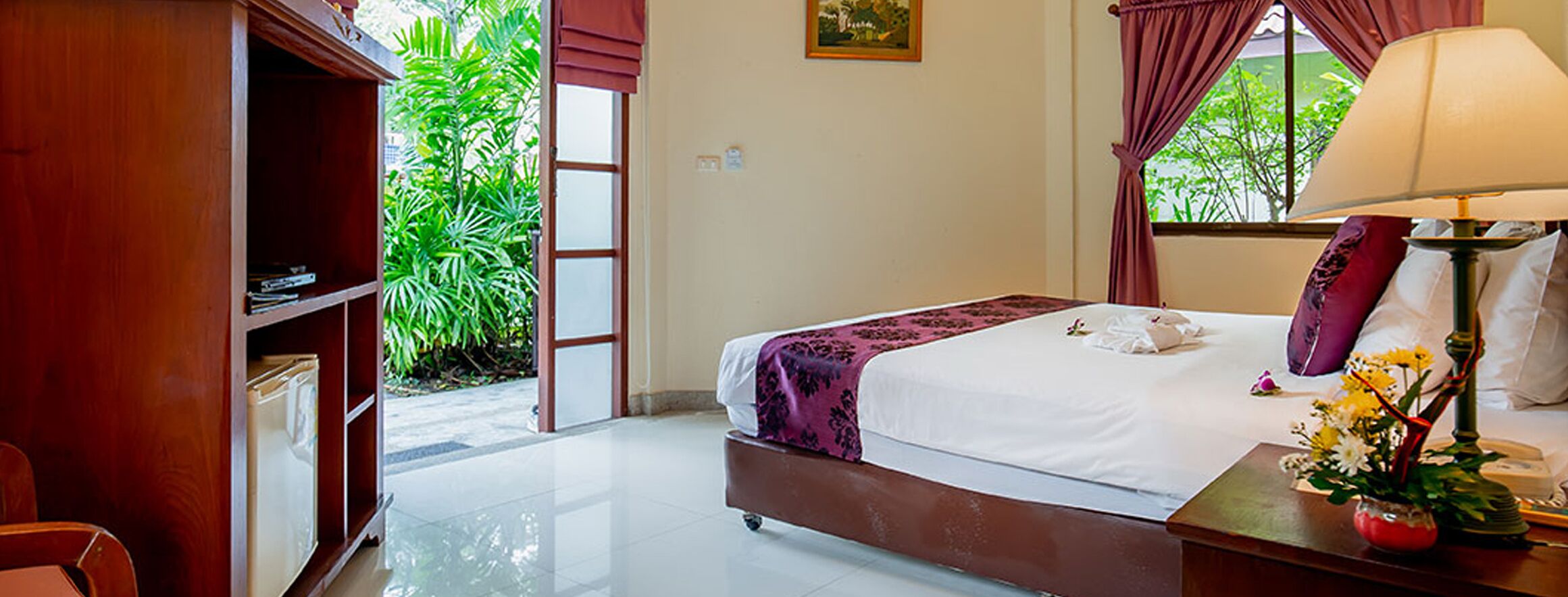 Hyton Leelavadee Reviews, Deals & Photos 2026 - Expedia