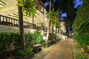 Property grounds - Deevana Patong Resort & Spa (Patong)