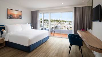 Marina Grand Room | Premium bedding, Select Comfort beds, minibar, in-room safe