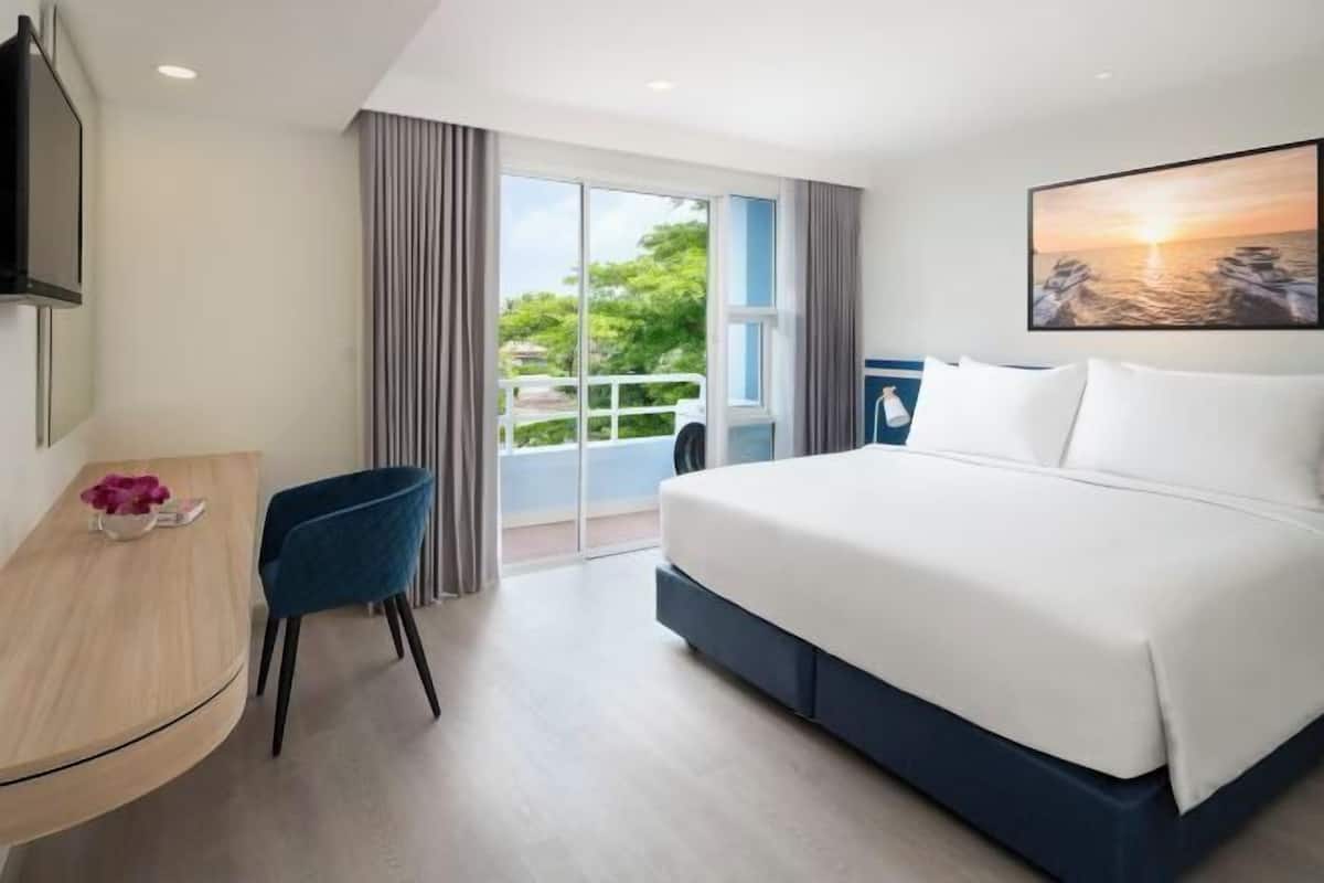 1 bedroom, premium bedding, Select Comfort beds, minibar