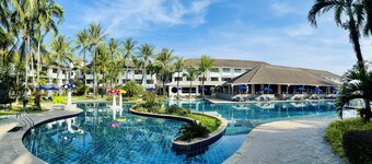 NH Boat Lagoon Phuket Resort