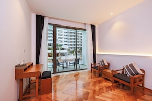 Quarto luxo | Frigobar, cofres nos quartos, Wi-Fi de cortesia, roupa de cama
