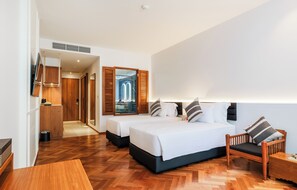 Deluxe Pool View Twin - Patong Beach Hotel by See2Sea (Patong)