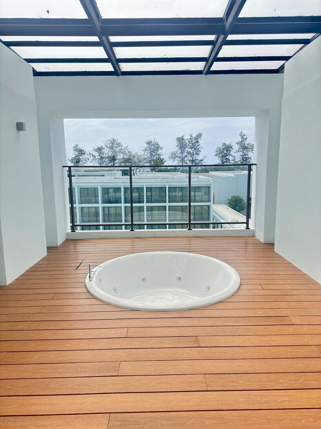 Deluxe kamer | Uitzicht vanaf balkon