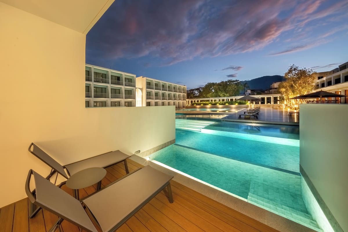 Plunge Pool