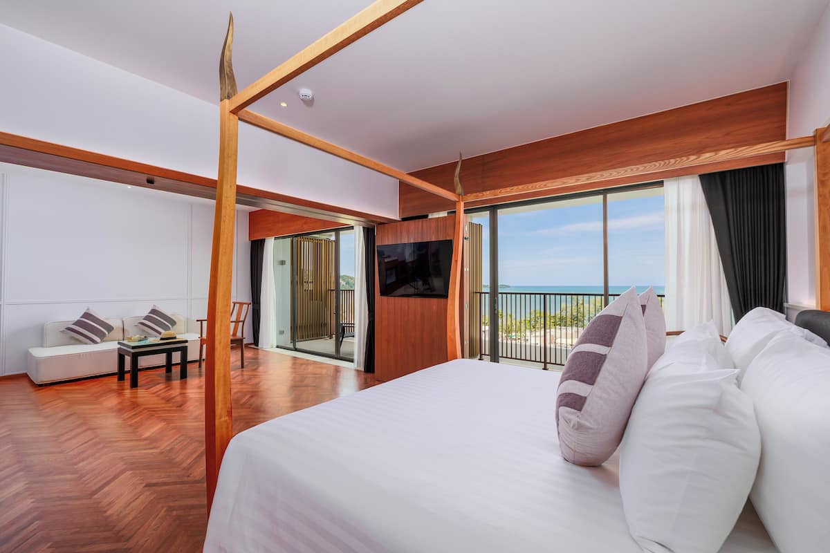 Quarto luxo | Frigobar, cofres nos quartos, Wi-Fi de cortesia, roupa de cama