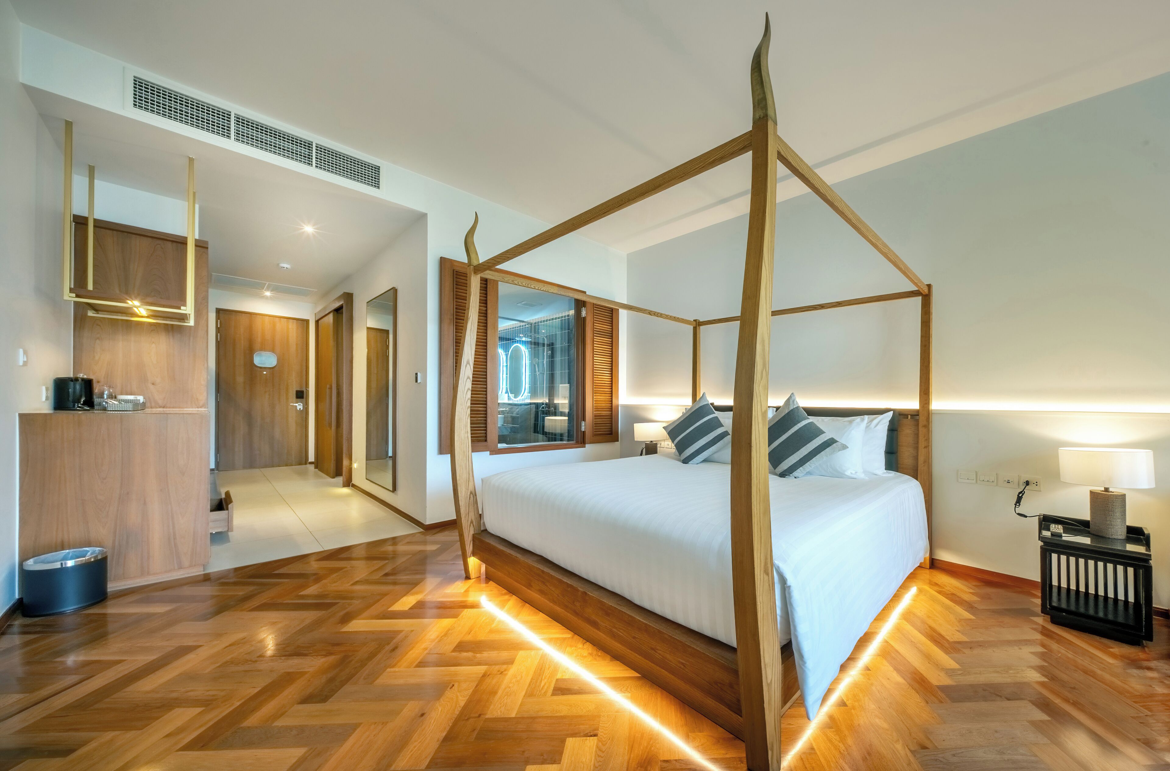 Quarto luxo | Frigobar, cofres nos quartos, camas extras/dobráveis (sobretaxa)