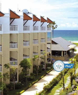 Building design - Karon Princess Hotel (Karon)