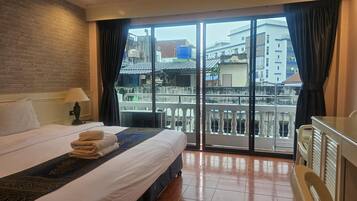 Minibar, desk, blackout curtains, rollaway beds